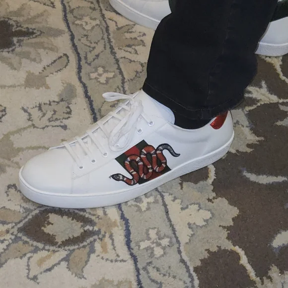 Gucci White Sneakers with Red and Green Accents Snake Design Tennis Shoe